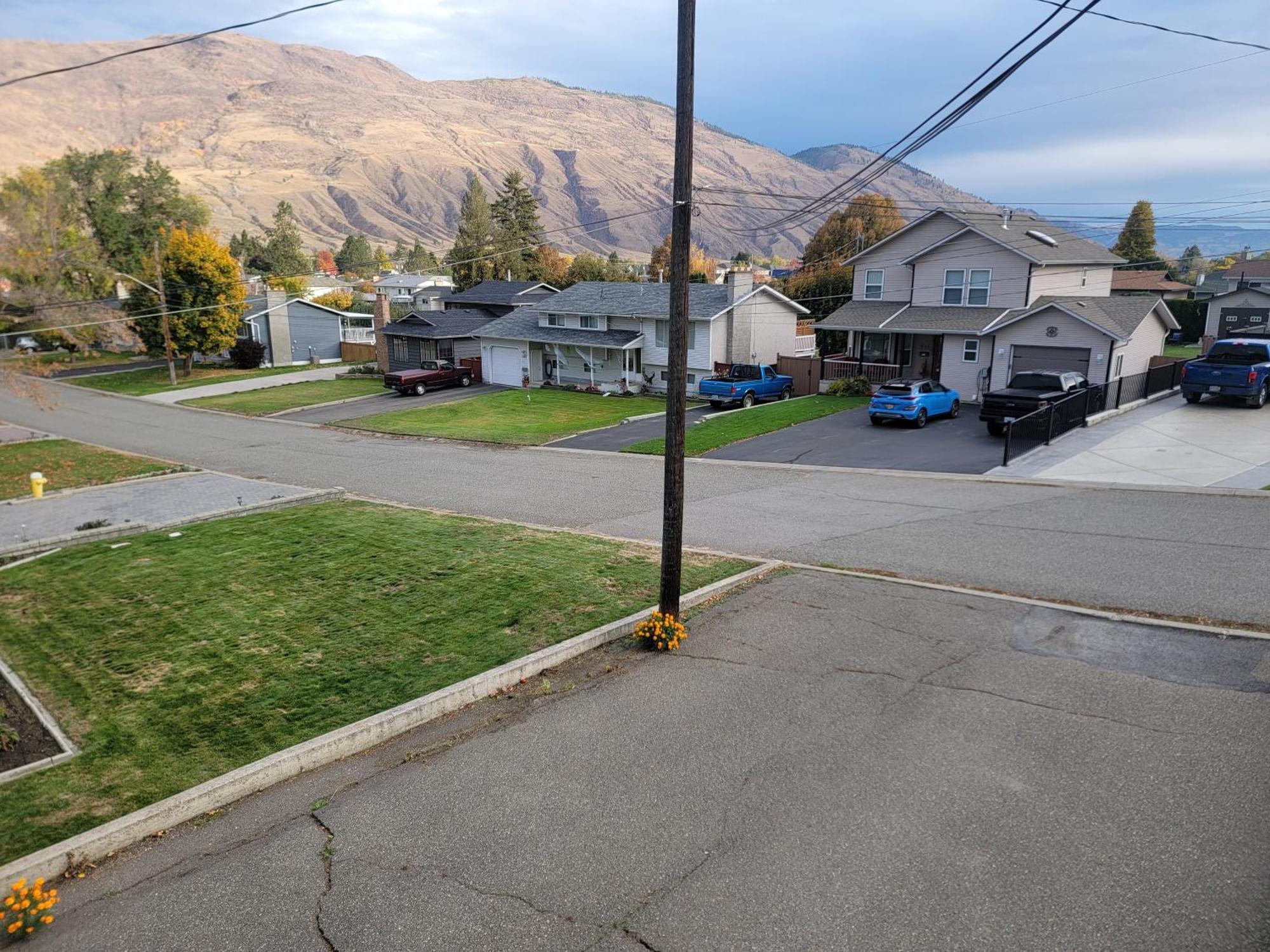Charming - 2 Bedrooms Suite, 1 Full Bath & Family Room Kamloops Eksteriør billede