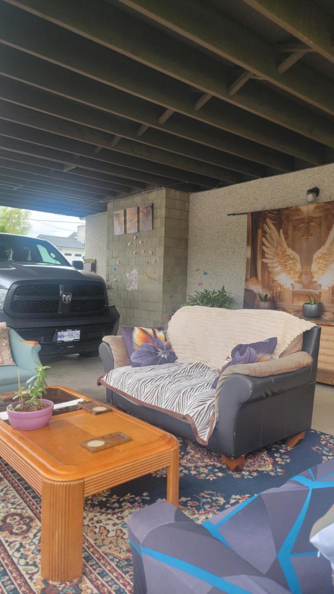 Charming - 2 Bedrooms Suite, 1 Full Bath & Family Room Kamloops Eksteriør billede